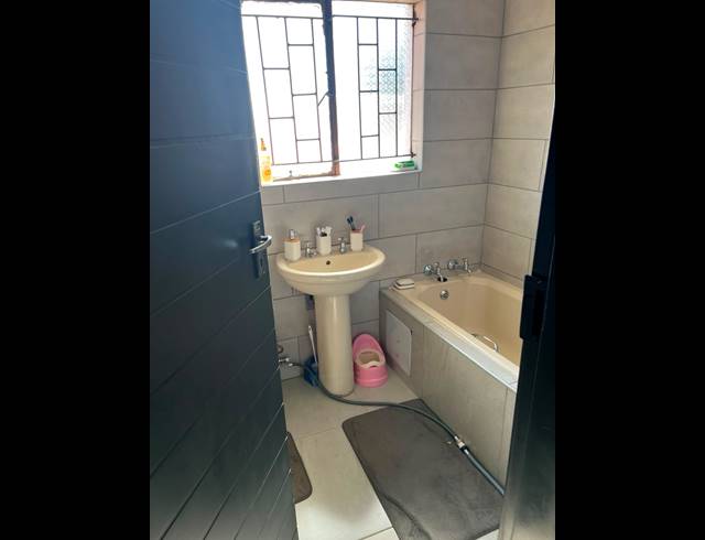 2 bed property to rent in MMABATHO UNIT 14